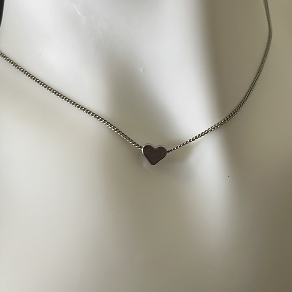 SILVER HEART CHOKER NECKLACE - Picture 3 of 6